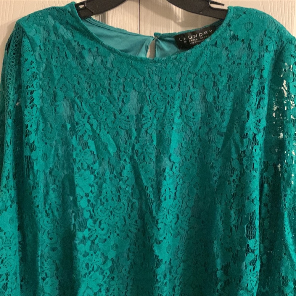 Laundry by Shelli Segal Floral Lace Bell Sleeve Top - Picture 5 of 7